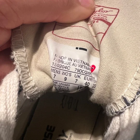 Converse x Comme des Garçons PLAY Chuck 70 women’s 9 / Mens 7 - Picture 6 of 8
